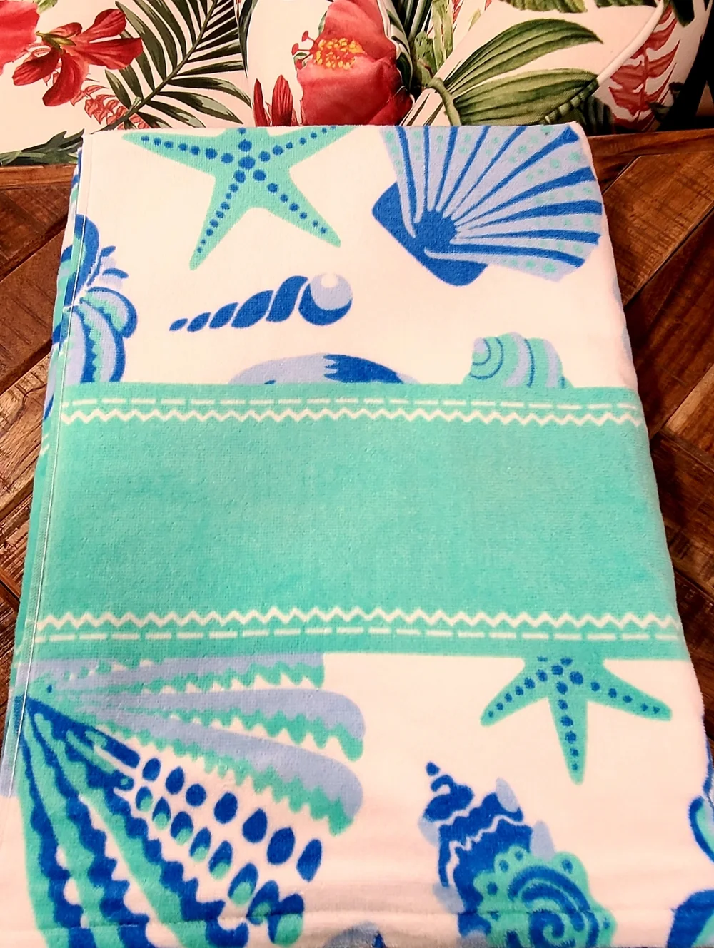 SCOUT Brand Pool BEACH TOWEL Blanket Bath Sheet Seashell Ocean Beach Seashore